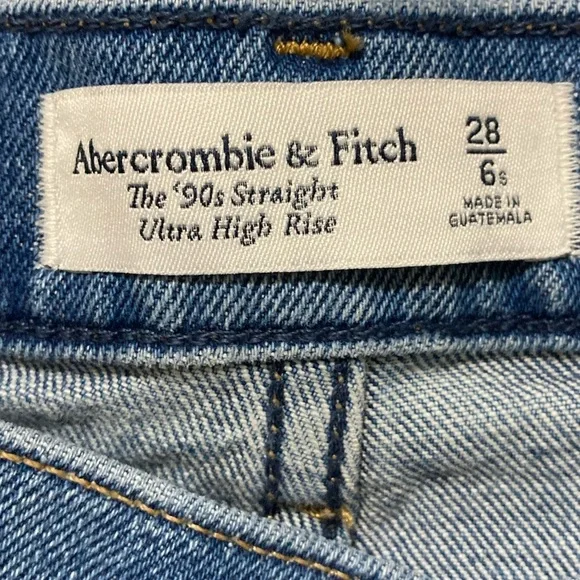 Abercrombie & Fitch The 90s Straight Ultra High Rise Jeans Medium Wash 28 Short - Picture 4 of 7